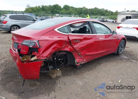 2019 Tesla Model 3 Long Range/Performance z USA, uszkodzony, nr VIN 5YJ3E1EB5KF387261